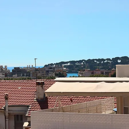 Rare! Oasis Btw Old &