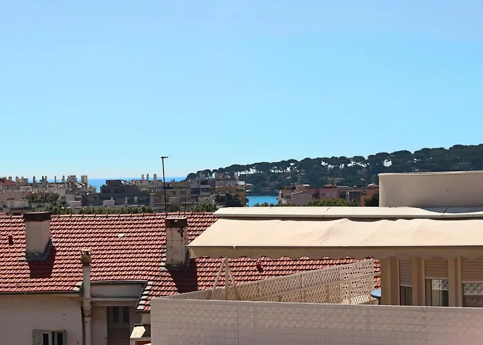 Rare! Oasis Btw Old &